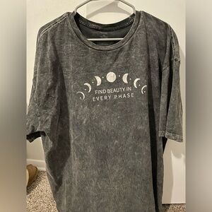 Moon oversized tee